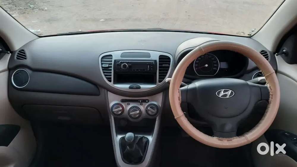Hyundai i10 2011 CNG & Hybrids 70000 Km Driven