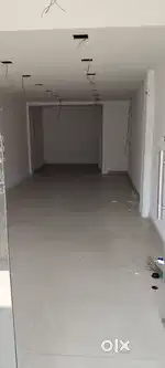 1 St floor ni Dukan Bhadhe aapvani che