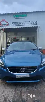 Volvo V40 2017 Diesel Well Maintained