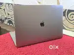 Apple Macbook Pro i7/16/512gb/5.5gb Graphics 15inch Retina Touchbar