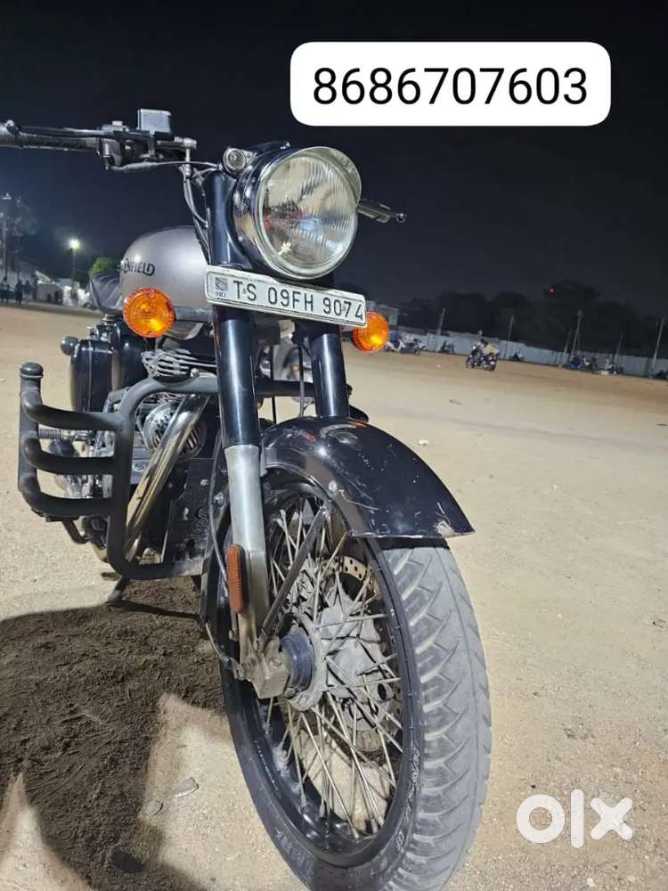 Royal enfield classic bs4 2020 Model month of mf2019 Showroom Conditn