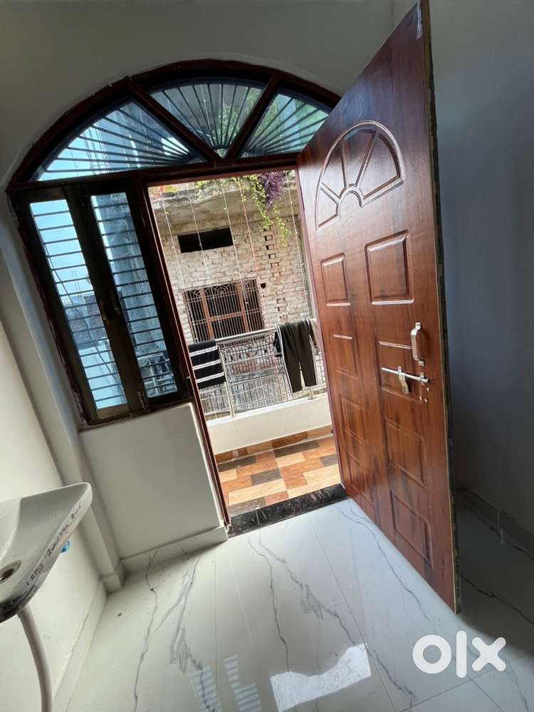 2 large room , large loby , personal balcony, 1 kitchen and bathroom