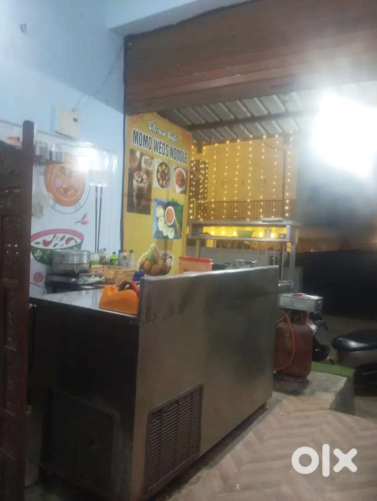 Momo maker, chineese cook