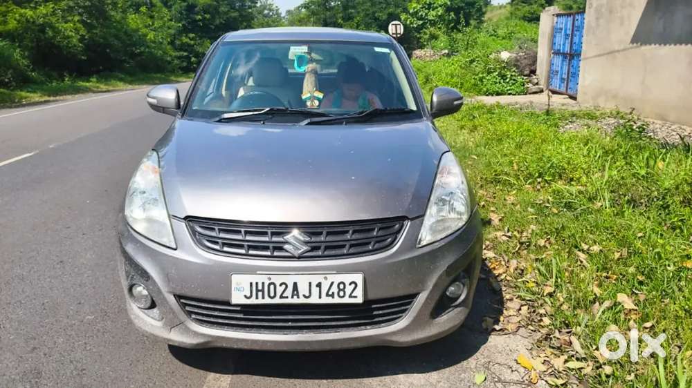Maruti Suzuki Swift Dzire 2015 last month Petrol Well Maintained