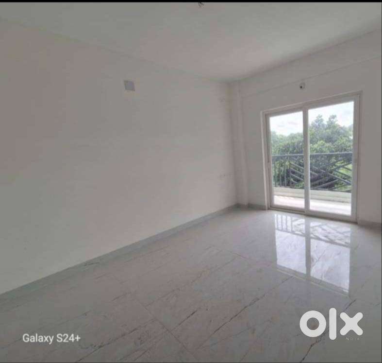 3bhk flat available for family and ladies bachelor and job holderss