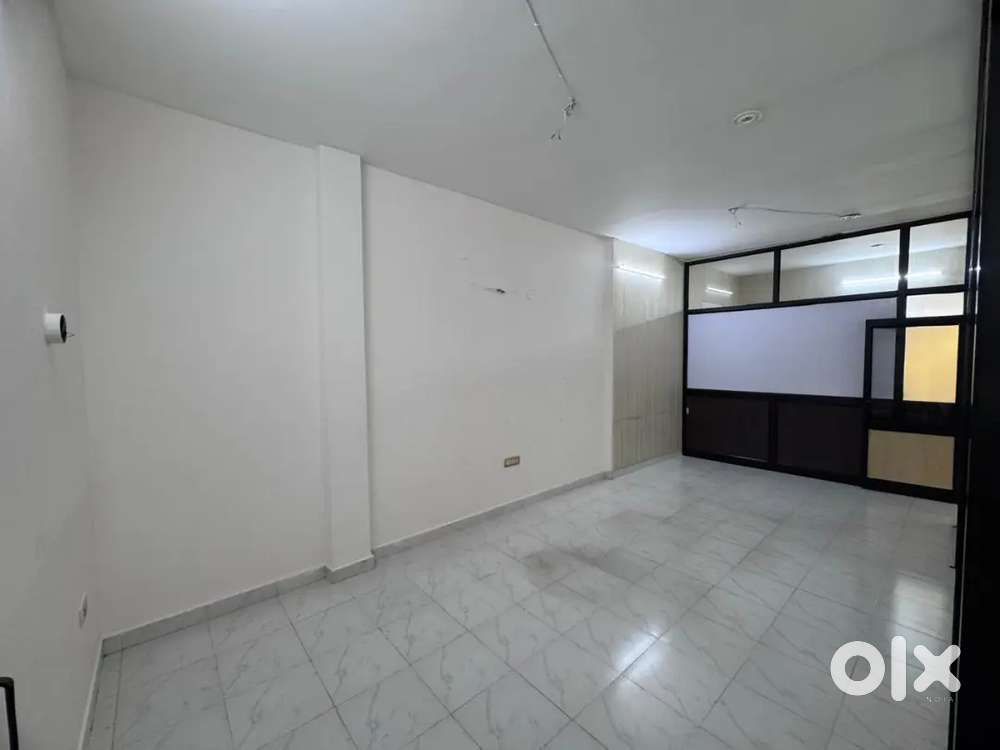 Graund floor 200 gaj area