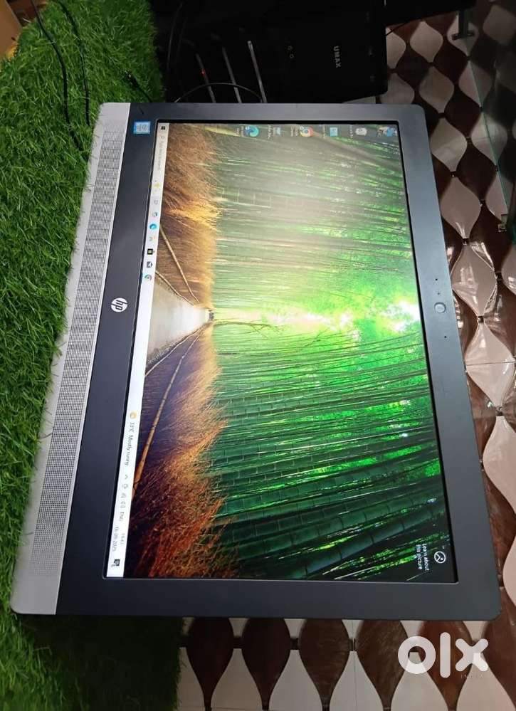 Hp All in one 24 inch screen i5 processor 8gb Ram 256gb ssd