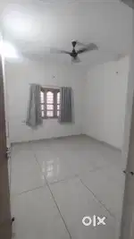 3bhk BIG SIZE FLAT RENT GOTA 20000 S G HIGHWAY ALLOTTED CAR PARKING