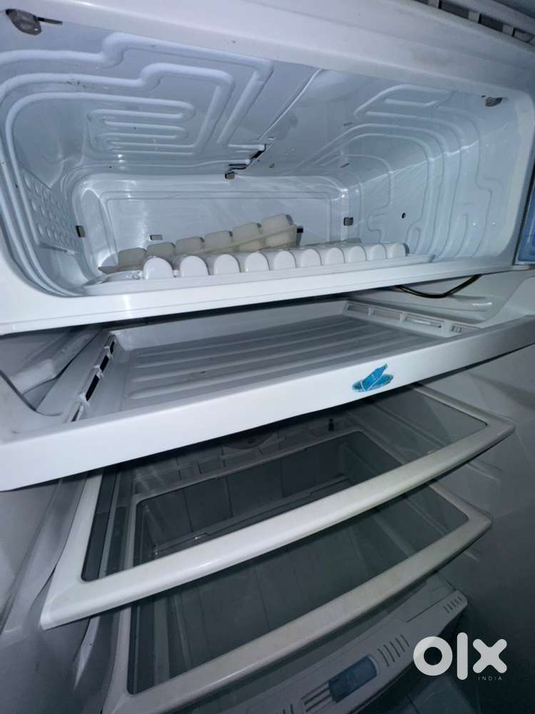 Fridge for Sale – Good Condition, Works Well (Negotiable)
