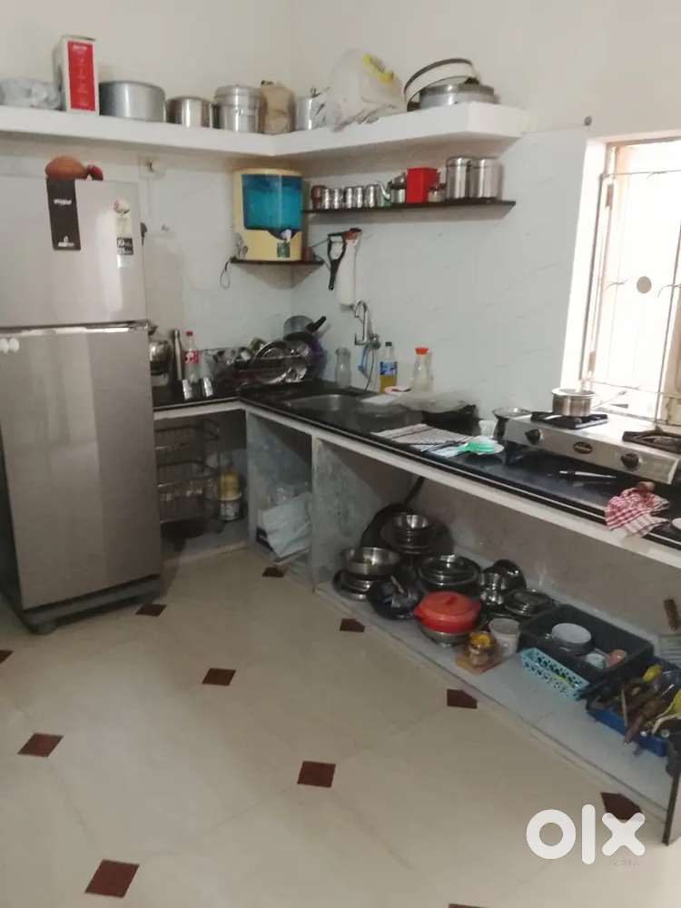 Sell 1Bhk SUTICH 70 VAAR House