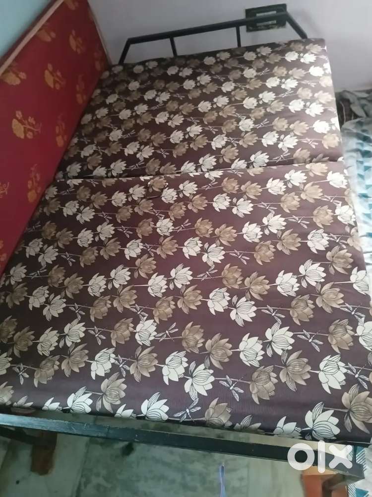 Foldble double cot
