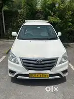 Toyota Innova 2015 Diesel 300000 Km Driven