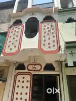 Urgent sale karna hai prime location house