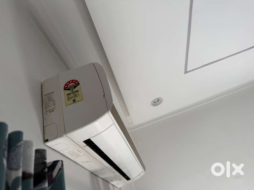 Hitachi Ac 5 star for sale
