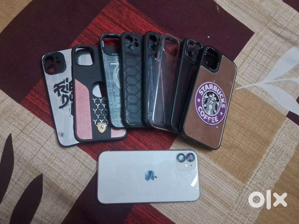 Iphone 11 and 128gb battery health 82