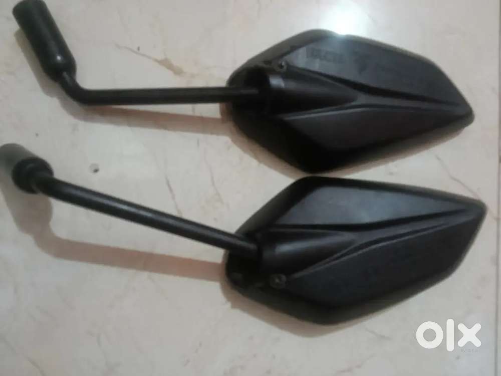 Yamaha AEROX scooty looking mirror