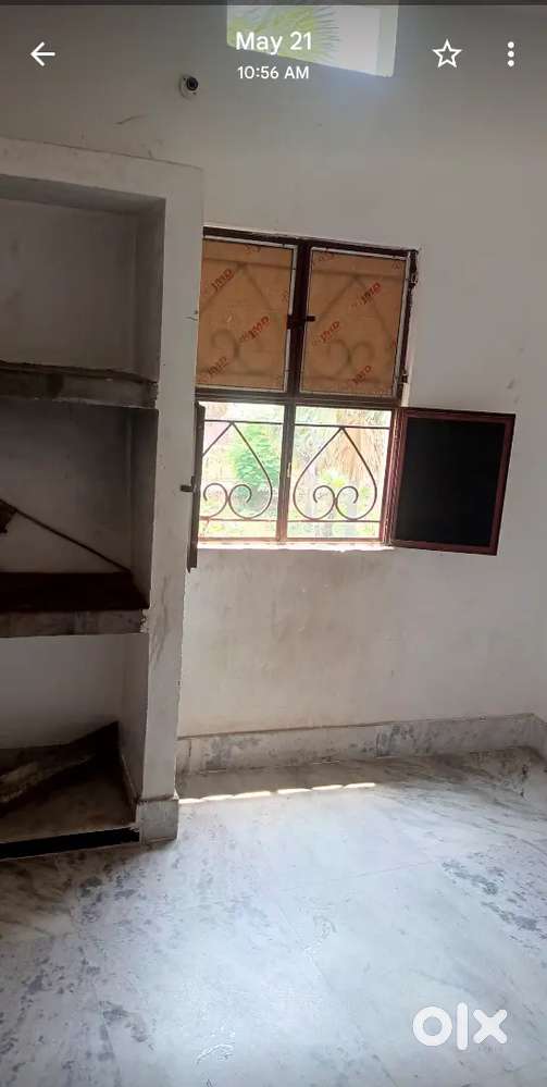 TOLET FOR STUDENT AND SMALL FAMILY (4 TO 5 PEOPLE)