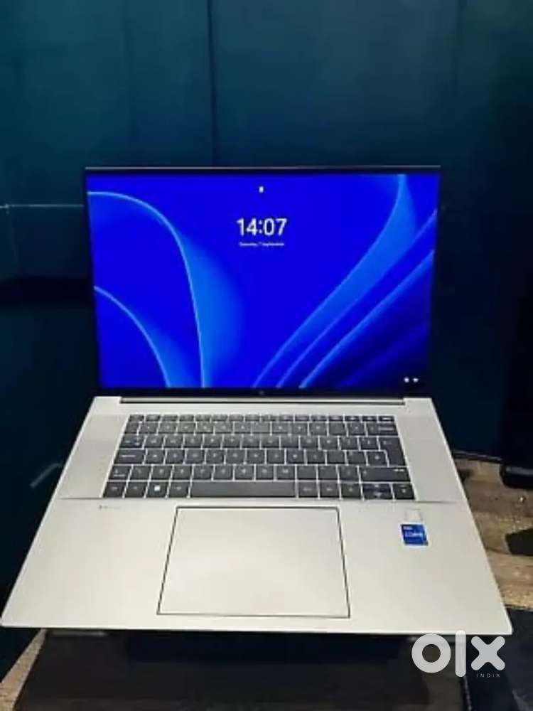 HP ZBook Studio G10 16 WQUXGA 4K 120hz, I7-13700H,RTX 4070, 32GB, 1TB