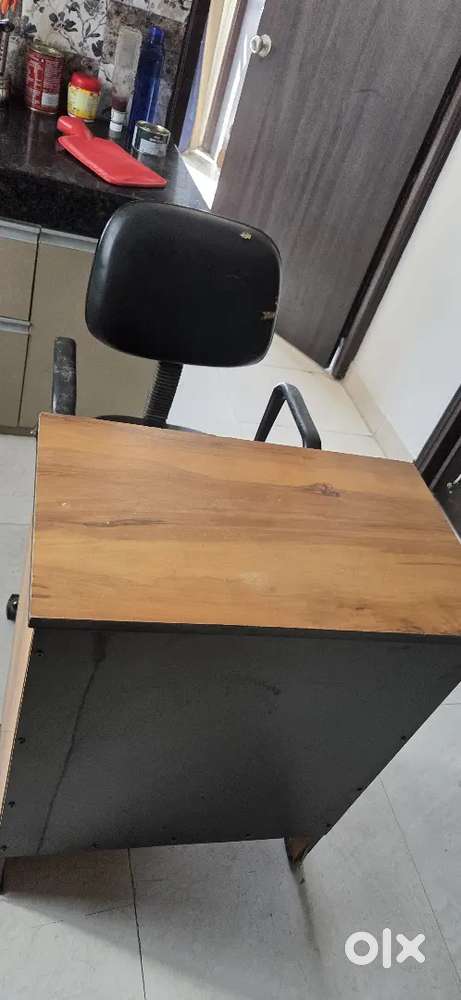 Computer/StudyTable Chair Set