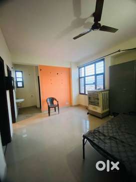 1 BHK FLAT FOR BACHELORS