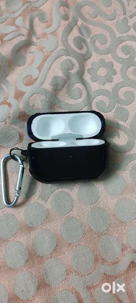 Apple airpods pro 2 charging case type c