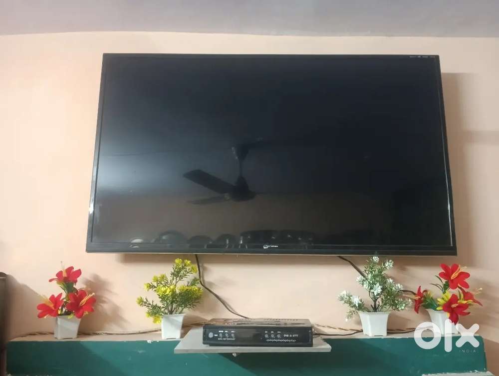 Mcromex 43 inch not smart