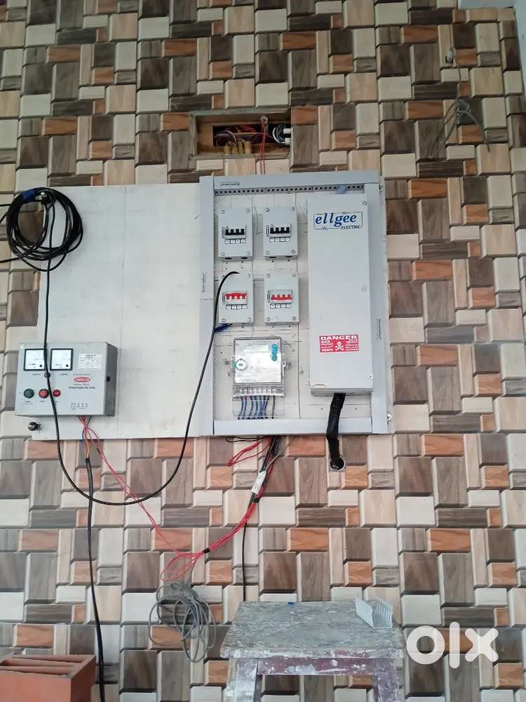 Electrical helper 800