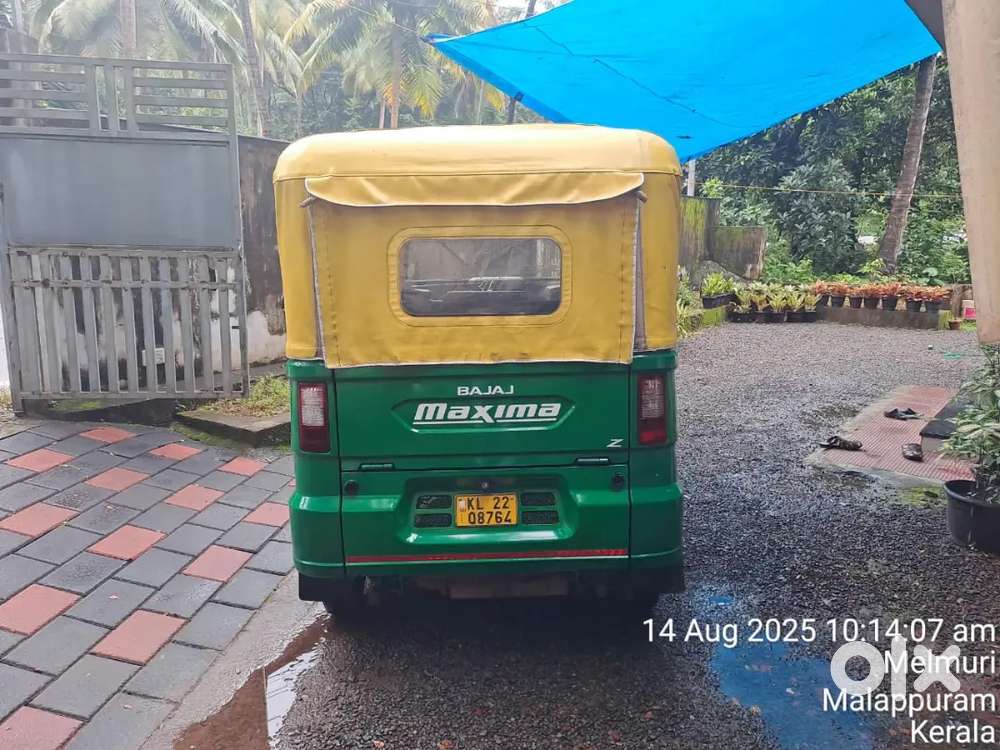 Bajaj maxima z cng