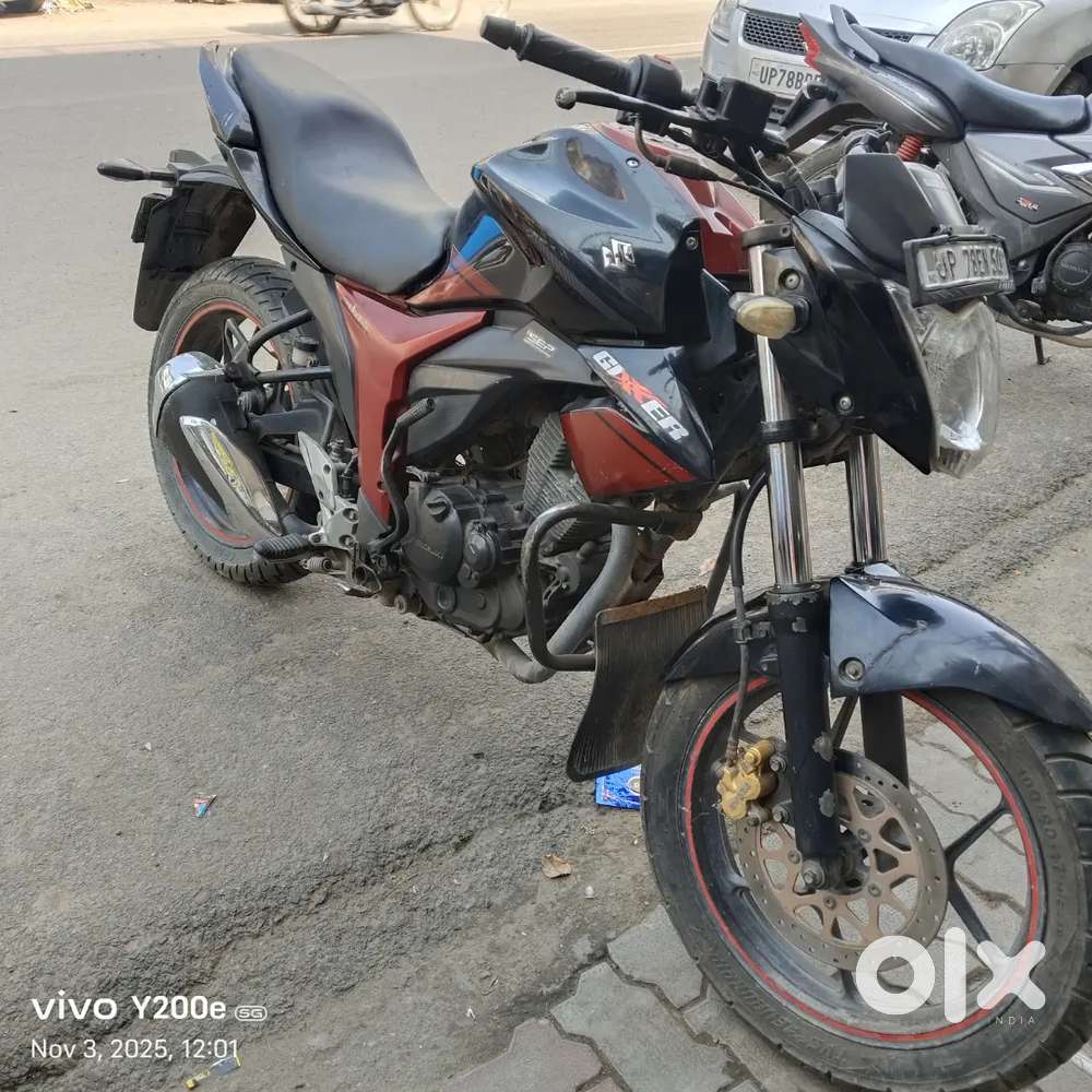 1oner gadi hai bilkul achi quality me 1self me start hai