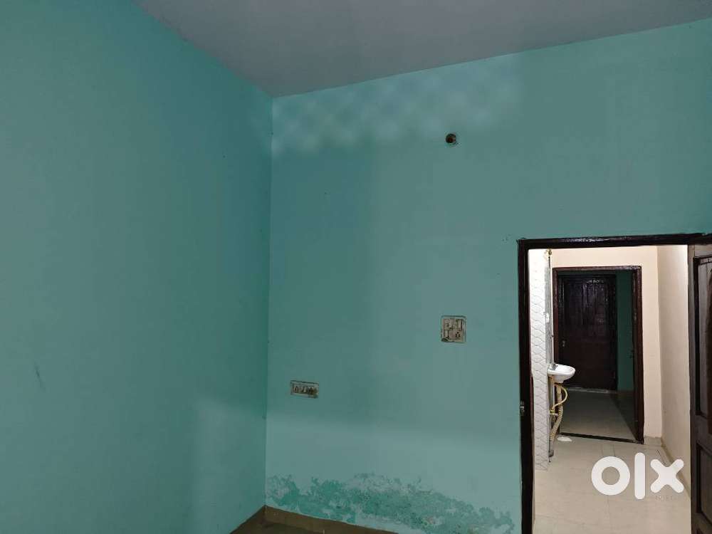 1 BHK independent ground floor flat.