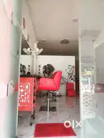 BEAUTY PARLOUR FOR RENT