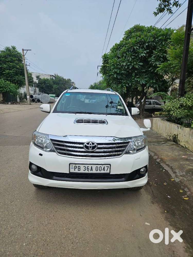 Toyota Fortuner 3.0 4x2 Automatic, 2015, Diesel