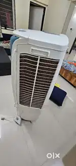 1 year old rarely used Crompton air cooler