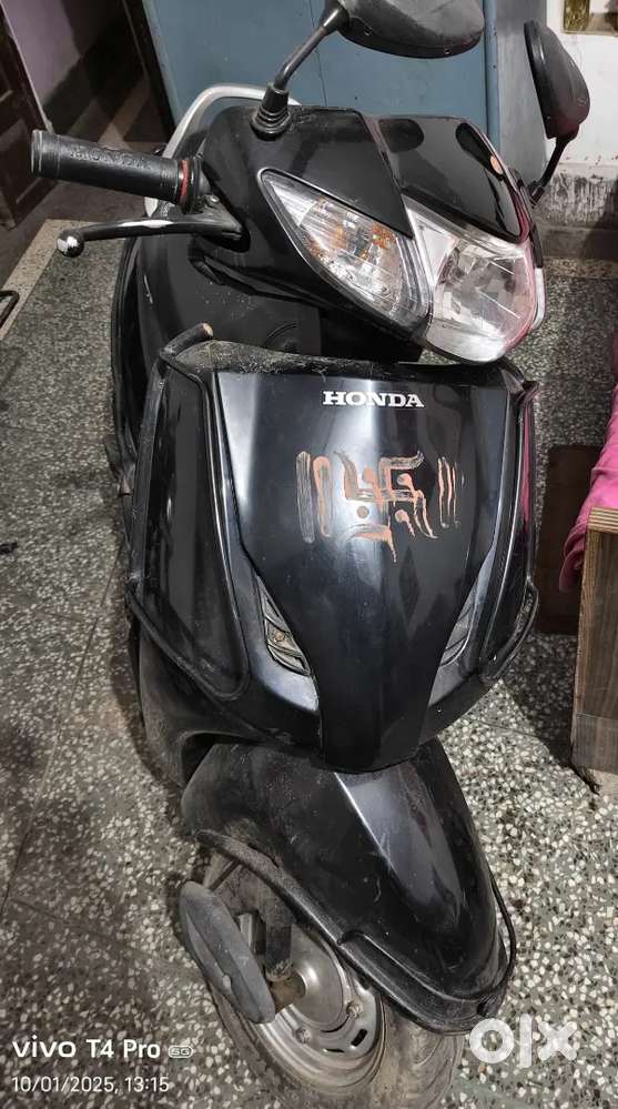 Kam chali hai good condition mai hai
