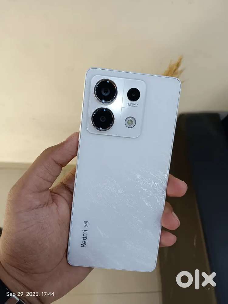 Redmi Note 13 / 5G , 120 Hz AMOLED