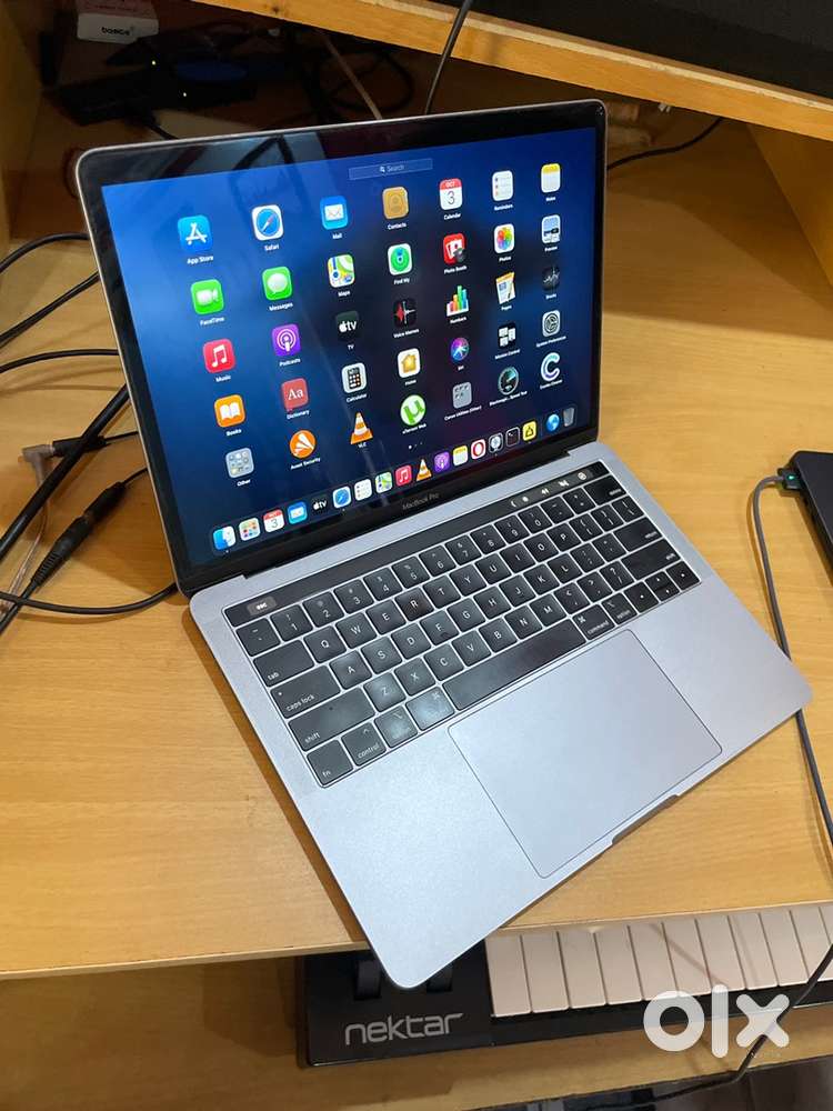 Macbook pro 2019 touchbar model