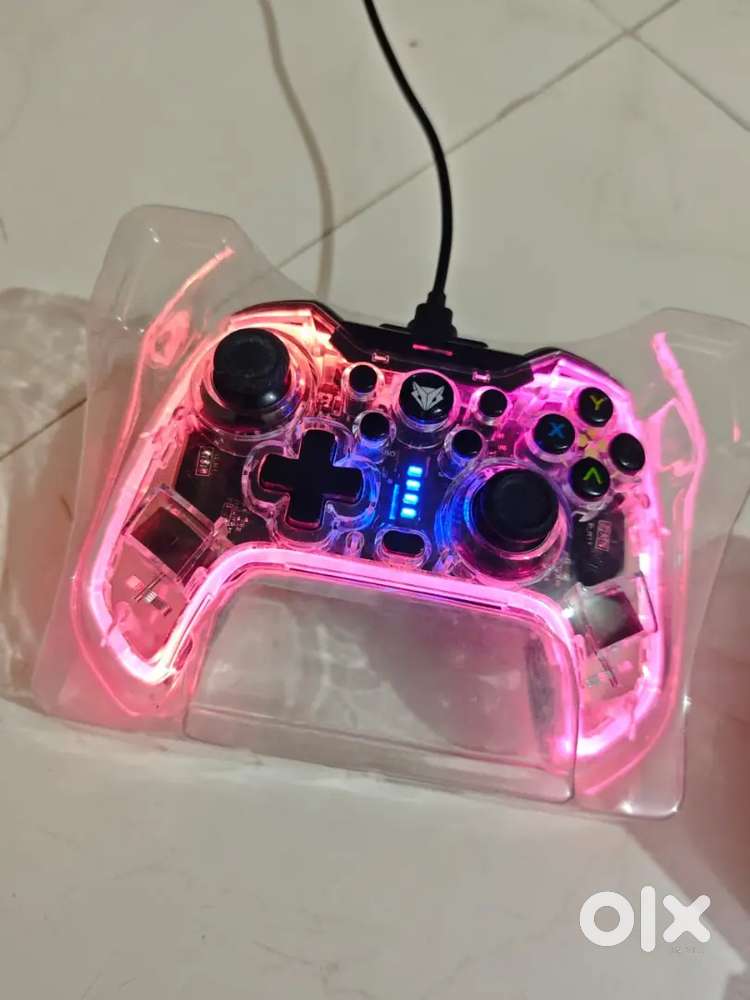 EVOFOX Elite X RGB Wired USB Gamepad (Transparent, For PC)