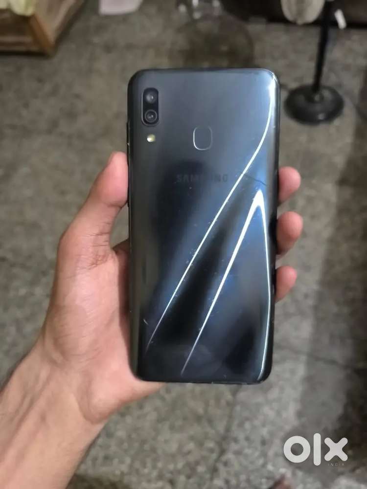 Samsung A30