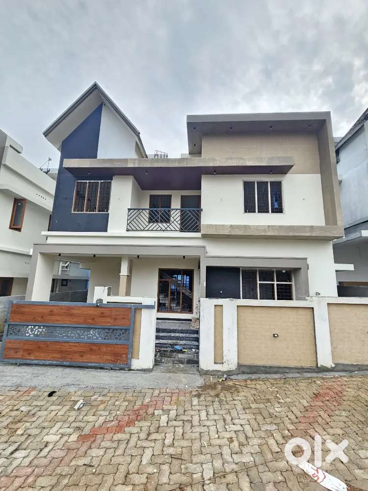 3 BHK GATED COMMUNIY VILLA FOR SALE NEAR PUKKATUPADY