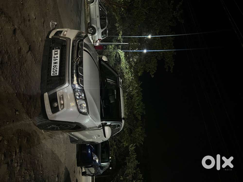 Suzuki Brezza 2018 brand new tyres in a mint condition car