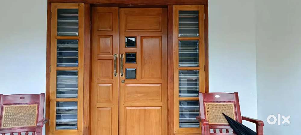 House for sale in Ernakulam 
Chottanikkara


3 bhk 1392 sq ft house