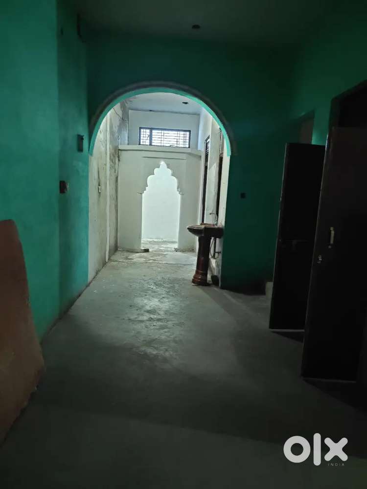 Giving on rent to family 1 and 2nd floor