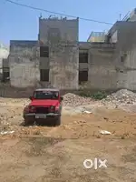 111 GAJ KA 40 FEET ROAD PAR PLOT 7 NO KE PAS