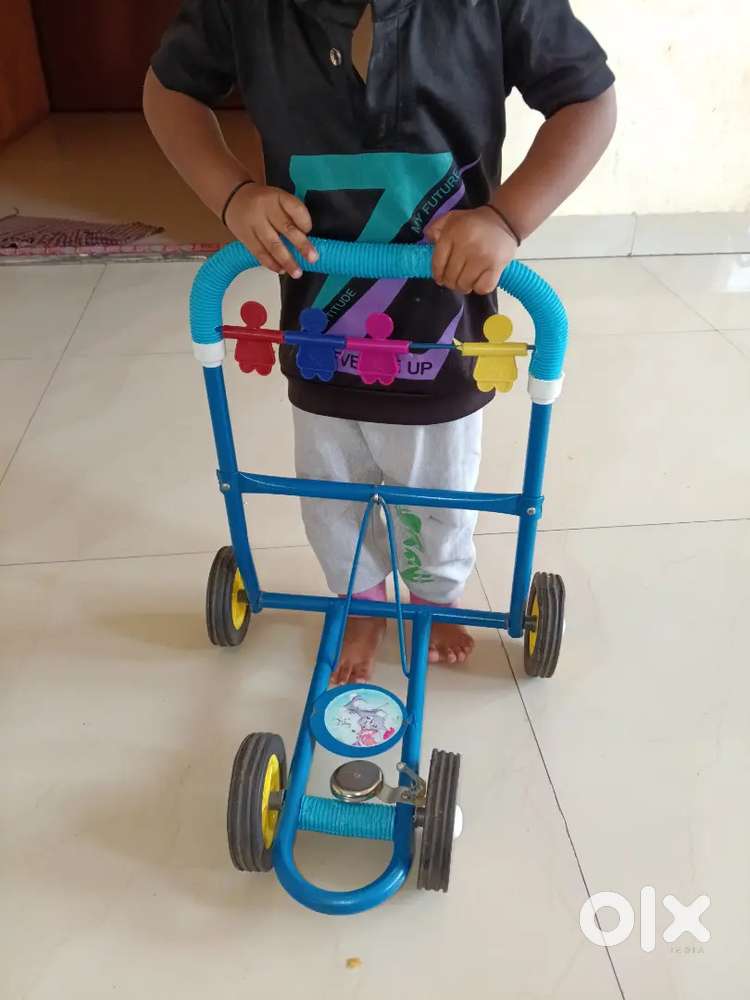 Kids walker