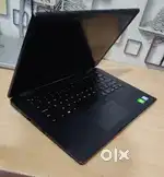 Dell latitude 3400( i7 8th / 16gb / 750gb / nvidia gfx)