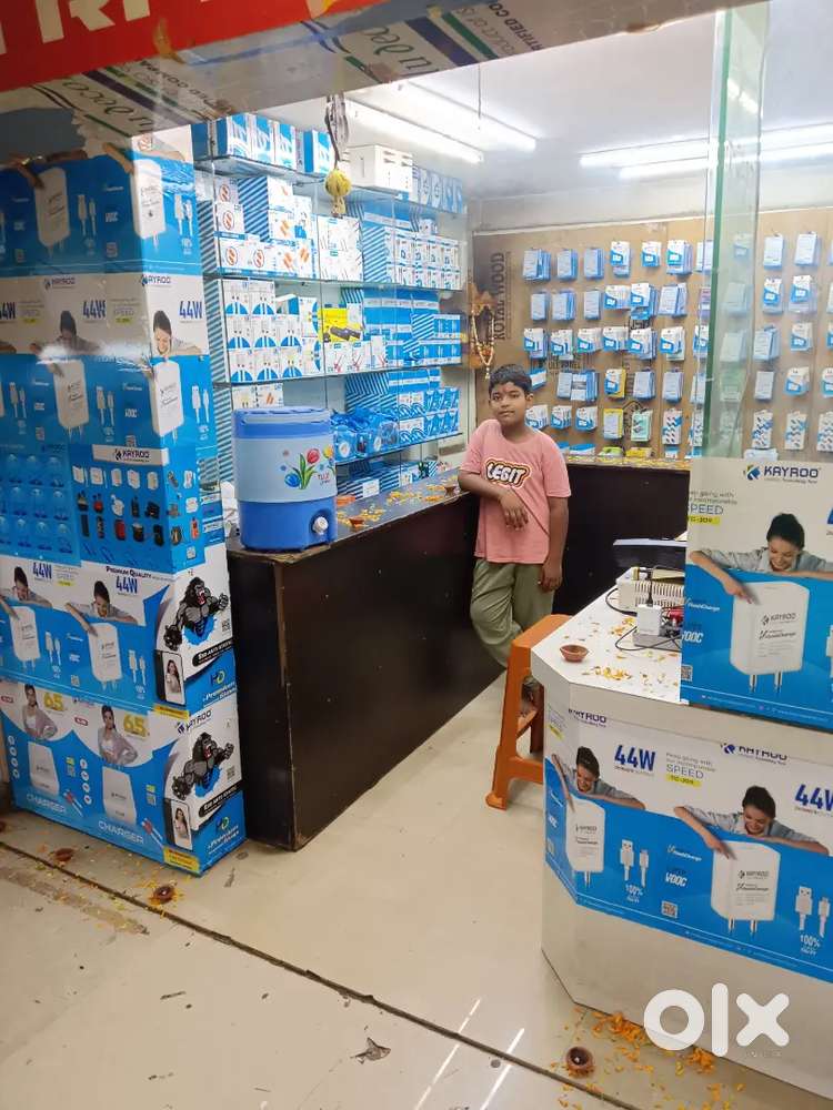 Mobile accessories ki marketing karne ke liye ladko ki avsykata hai