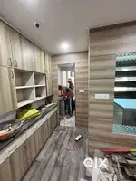 Office fully furnished prime location easy aproch comercial building