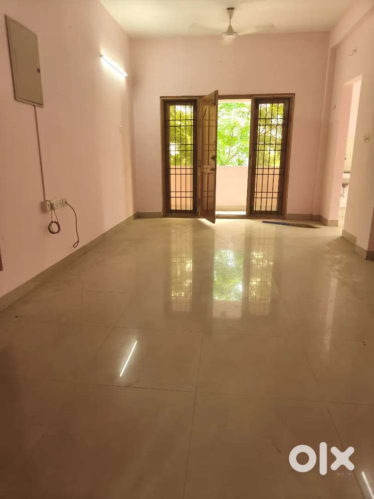 3BHK VIP LOCATION VGP SHANTHI NAGAR PALLIKARANAI 65LAK ONLY