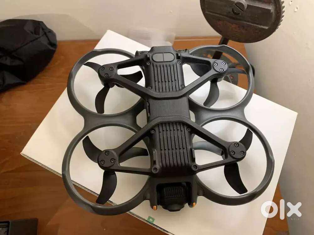 DJI Avata 2 + Three Batteries + Battery Charging Hub + Sling Bag+nd