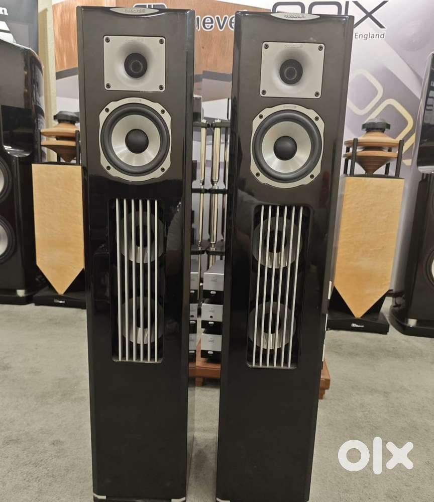 Quadral Platinum M40 Hi-Fi German Audiophile Tower speaker pair